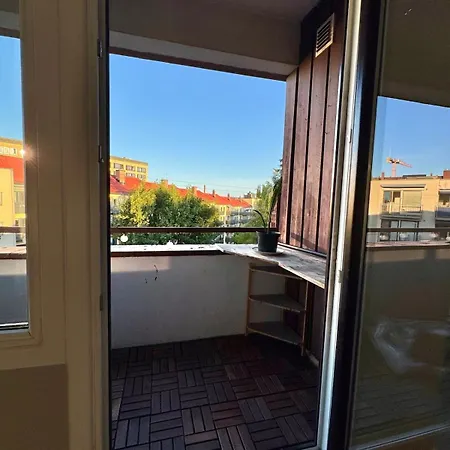 Beautiful And Sunny In Grunerokka - Grunerloftet Apartmán